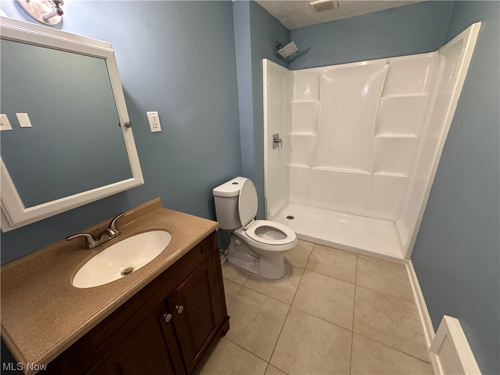 Euclid 15 - Residential Lease