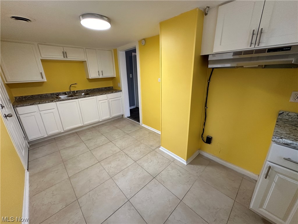 Euclid 15 - Residential Lease