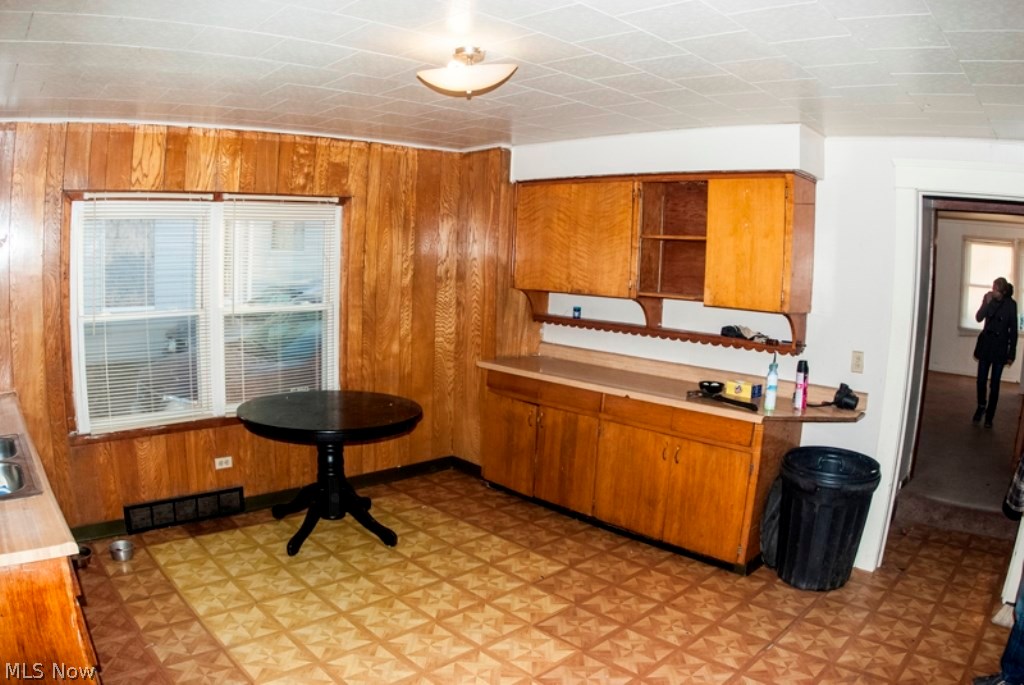 Hoyt - Residential Income