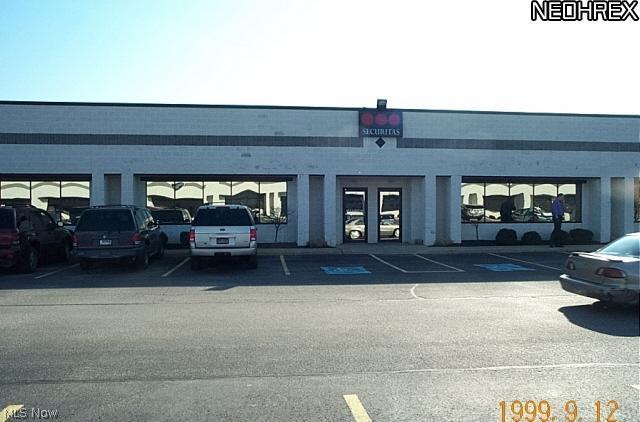 Super office/warehouse. Modern 1,000 sq ft offices + 1,100 sq ft warehouse. Ample parking. Built in 2006. Easy to show.