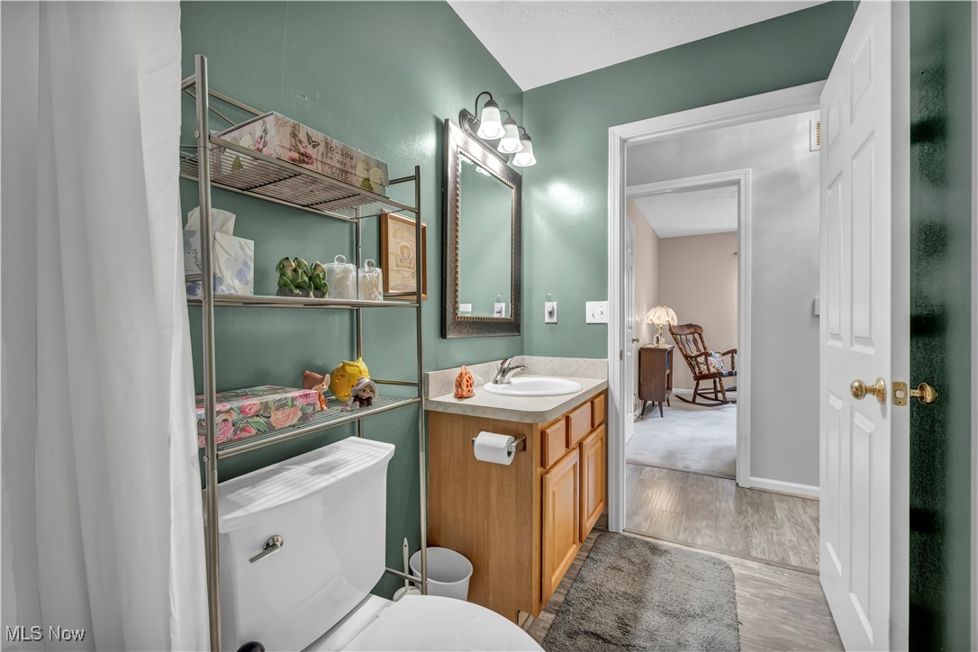 Middle Ridge Condo - Residential