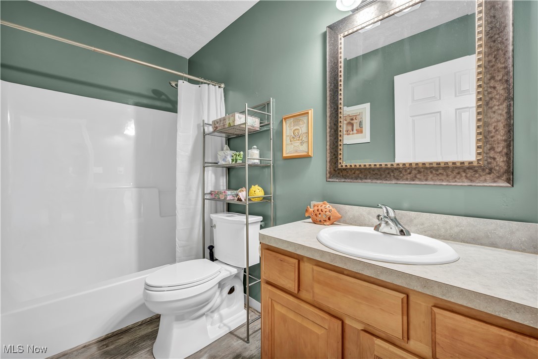 Middle Ridge Condo - Residential