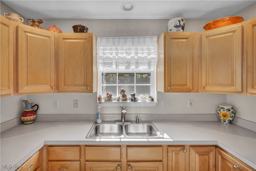 Middle Ridge Condo - Residential