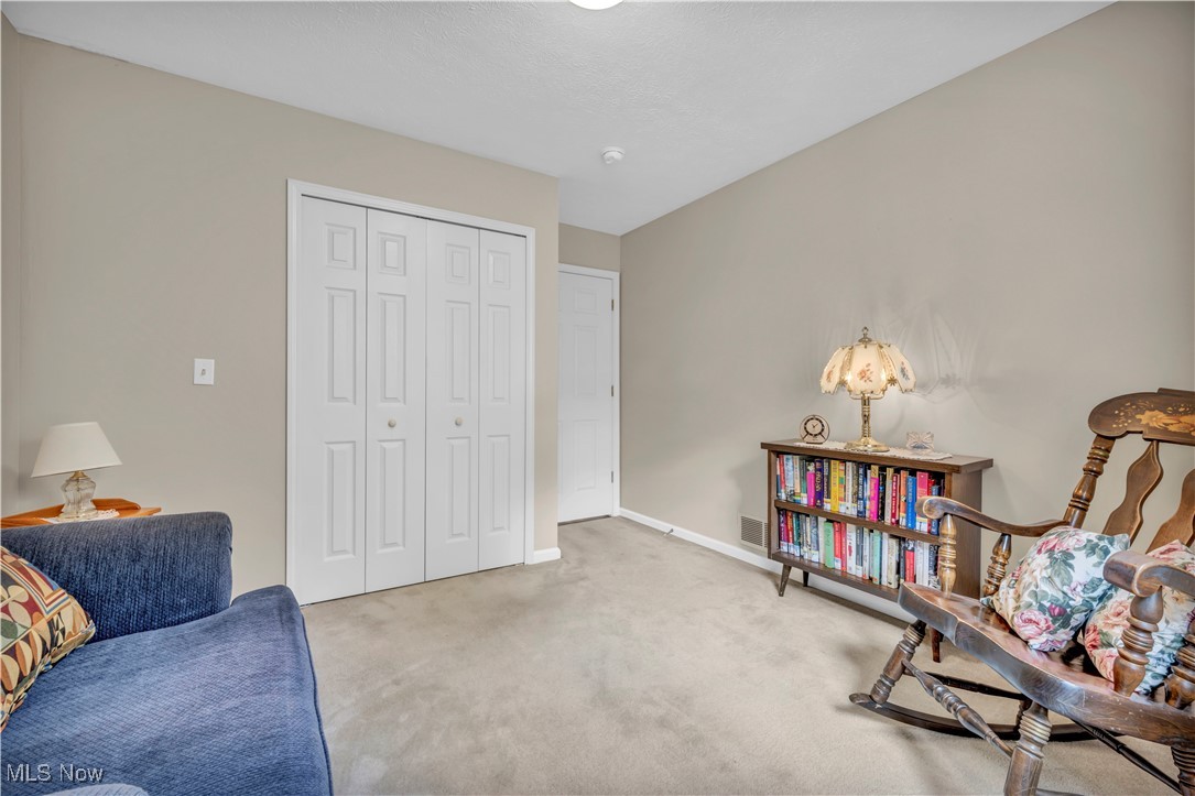 Middle Ridge Condo - Residential