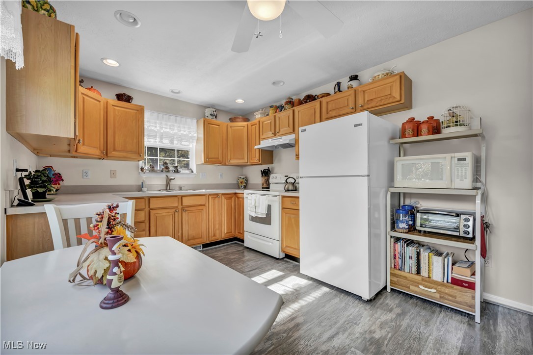 Middle Ridge Condo - Residential