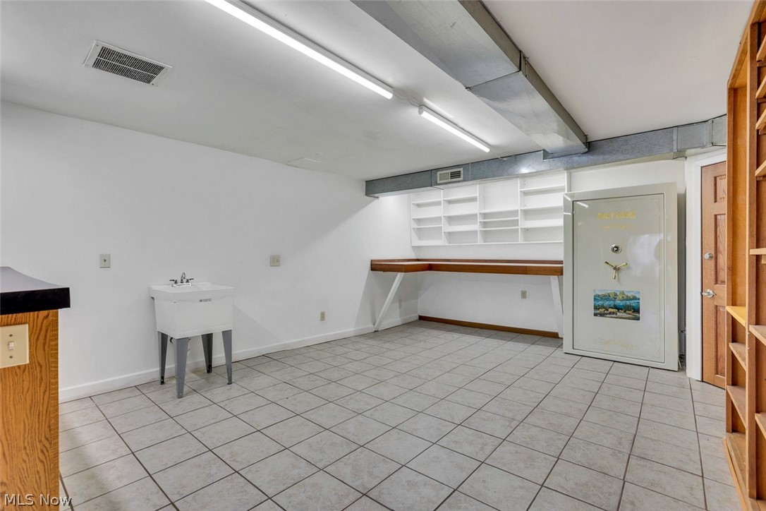 Wesley - Residential