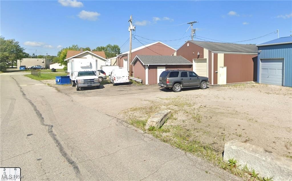 Beebes 03 - Commercial Sale