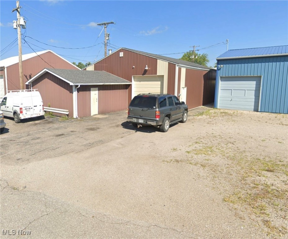 Beebes 03 - Commercial Sale