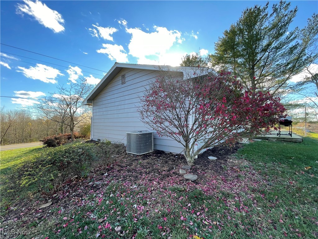 3835 Warren Chapel Road, Marietta, Ohio image 3