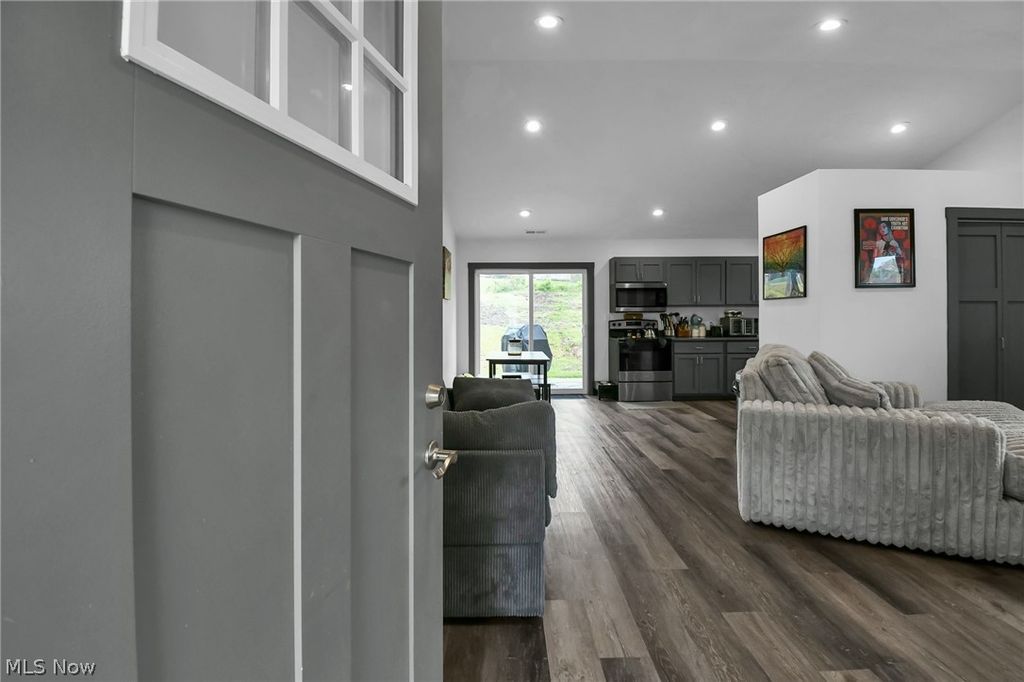 Photo of 358 Davidson Street, Mansfield, OH 44907 (MLS # 5205524)