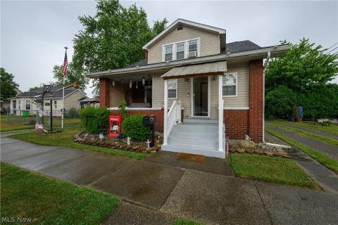 Photo for 512 E 2nd Street