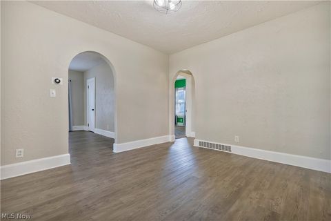 Tiny photo for 1226 Ford Court NW, Canton, OH 44708 (MLS # 5204090)