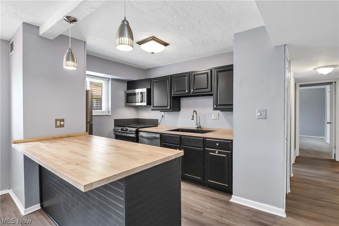 12029 Clifton Boulevard 204