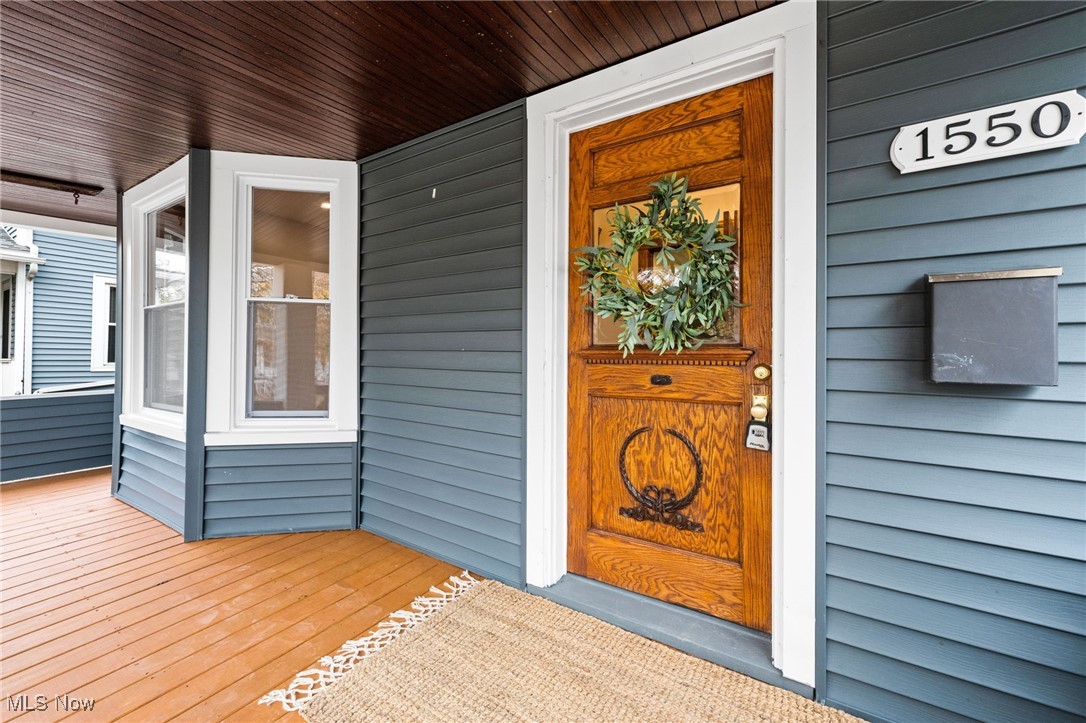 1550 Lakeland Avenue