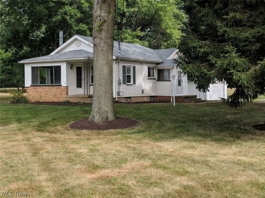 Beautiful starter home on 1.2 acres. Completely updated. Roof 2018, well 2015, septic 2016, furnace & air 2014. Close proximity to parks, shopping & dining. Great rental opportunity. Move in ready!!