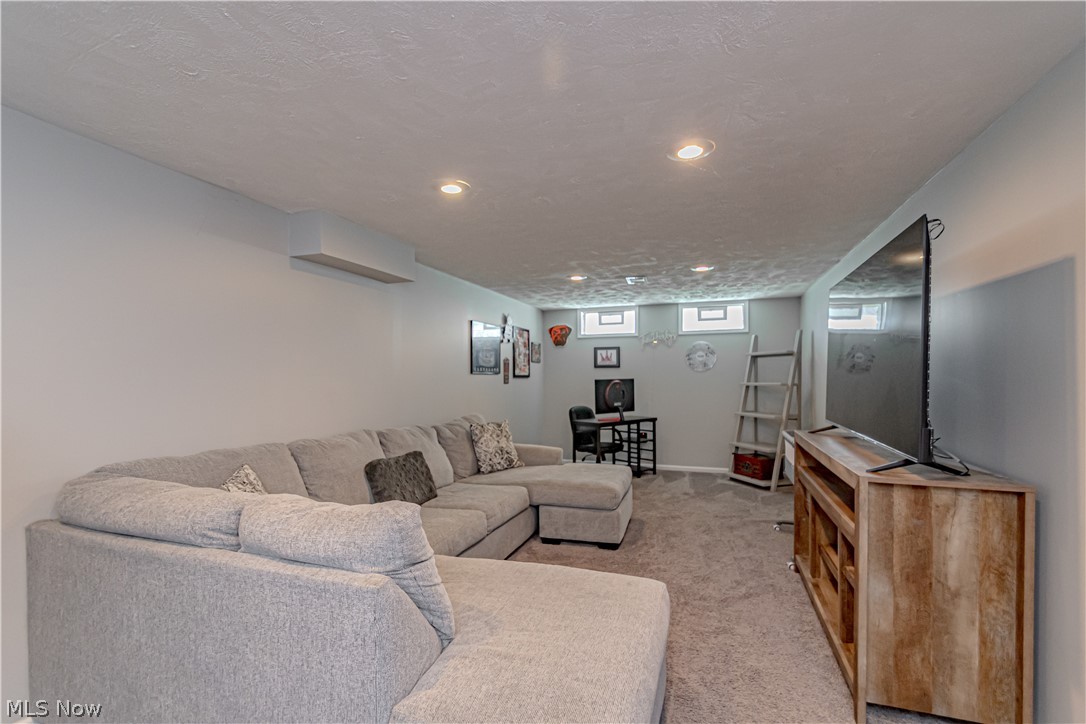 Westwd Est#3 - Residential