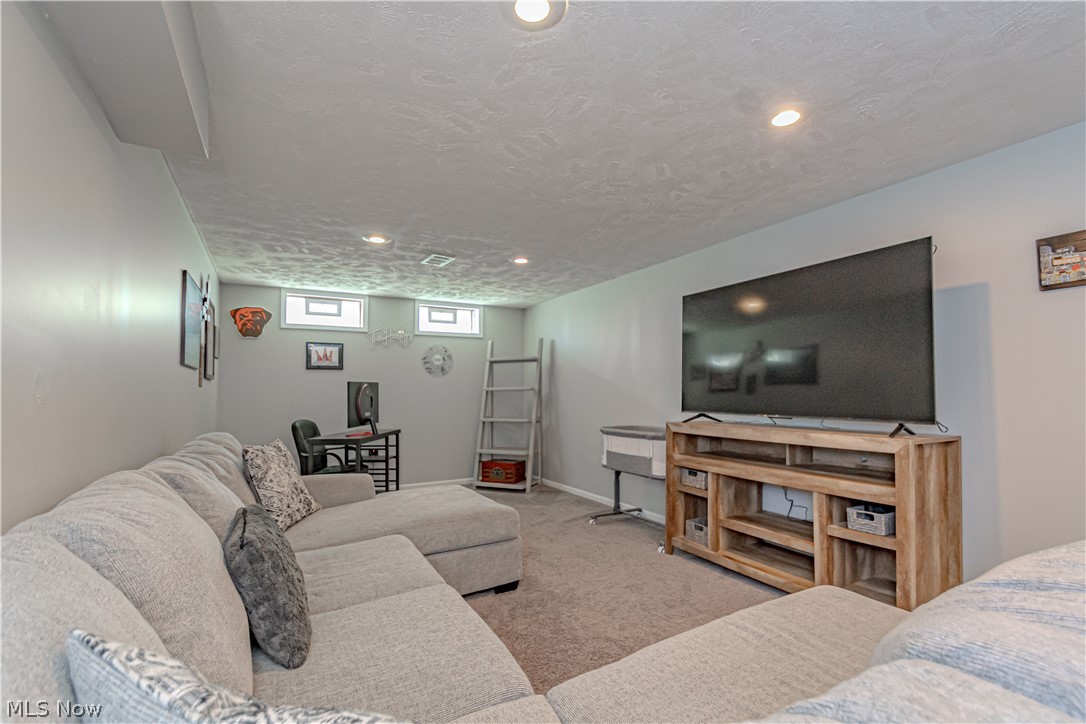 Westwd Est#3 - Residential