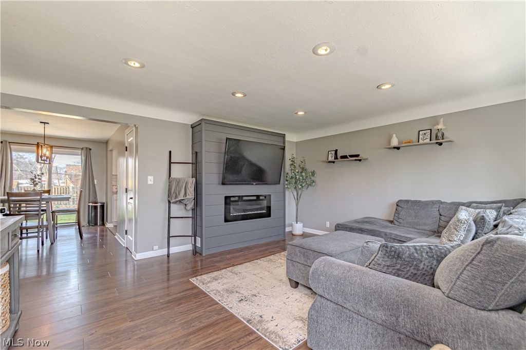 Photo of 13462 Harper Road, Strongsville, OH 44149 (MLS # 5199638)