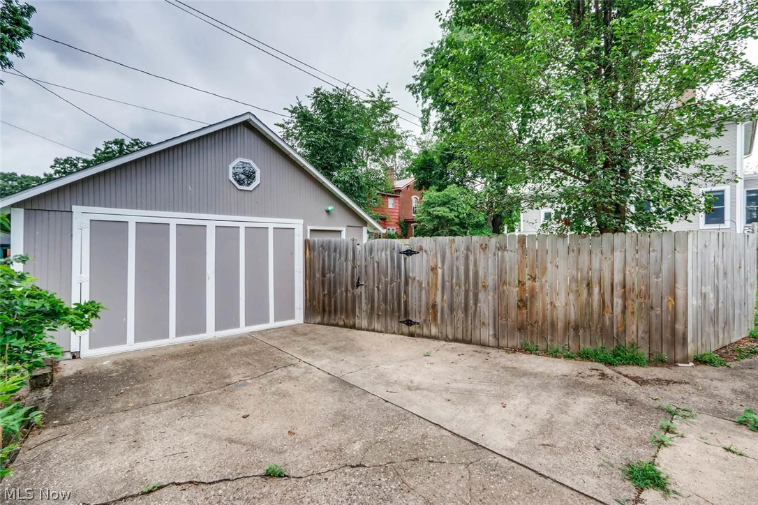 Mcintire Terrace - Residential