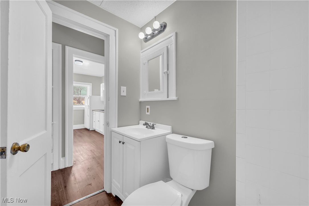 Conger-Helper Realty Cos Lora - Residential Lease