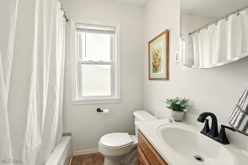 Willowick, Ohio 44095, United States, 2 Bedrooms Bedrooms, ,1 BathroomBathrooms,Residential,Contingent,207759