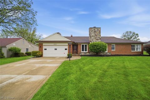 2251 Pine Ridge Drive Wickliffe OH 44092