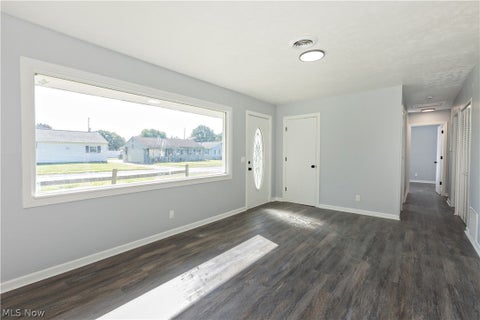Tiny photo for 2215 Willowrow Avenue NE, Canton, OH 44705 (MLS # 5239724)