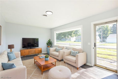Tiny photo for 2215 Willowrow Avenue NE, Canton, OH 44705 (MLS # 5239724)