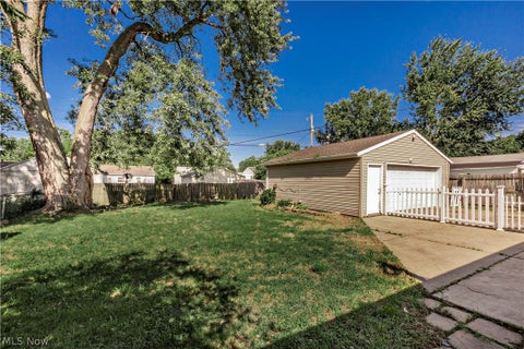 Tiny photo for 2215 Willowrow Avenue NE, Canton, OH 44705 (MLS # 5239724)