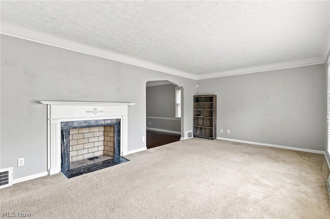 3953 Bushnell Road