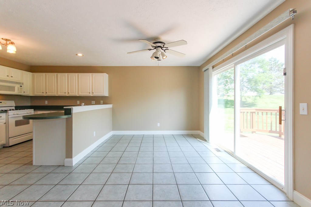 Medina Gardens On Lake - Residential