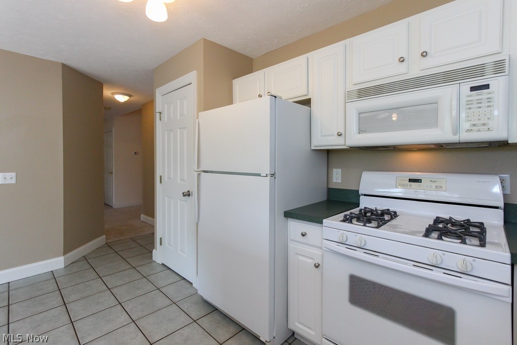 Medina Gardens On Lake - Residential