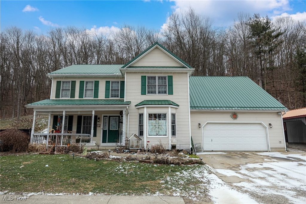 Photo of 828 Green Drive, Coshocton, OH 43812 (MLS # 5183048)