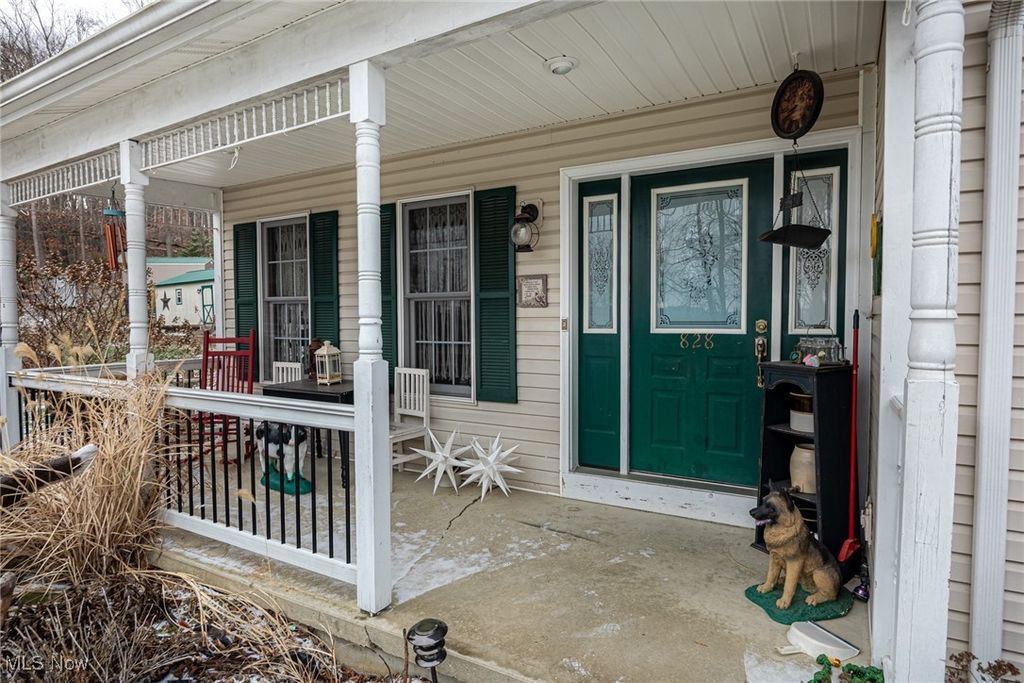 Photo of 828 Green Drive, Coshocton, OH 43812 (MLS # 5183048)