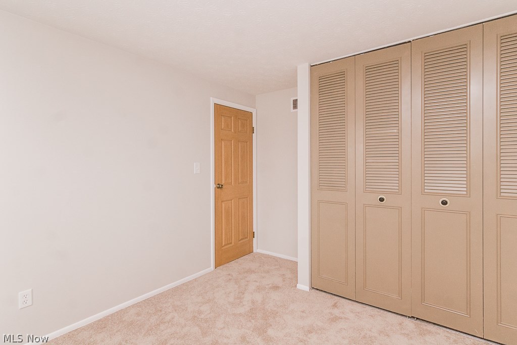 Huntington Park Condo - Residential