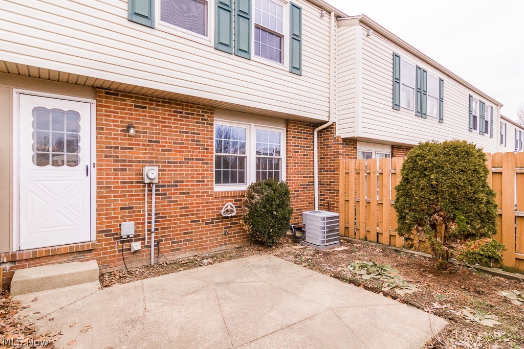 Huntington Park Condo - Residential