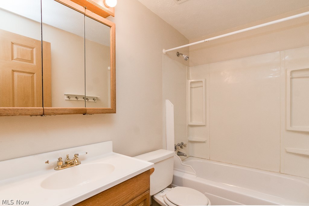 Huntington Park Condo - Residential