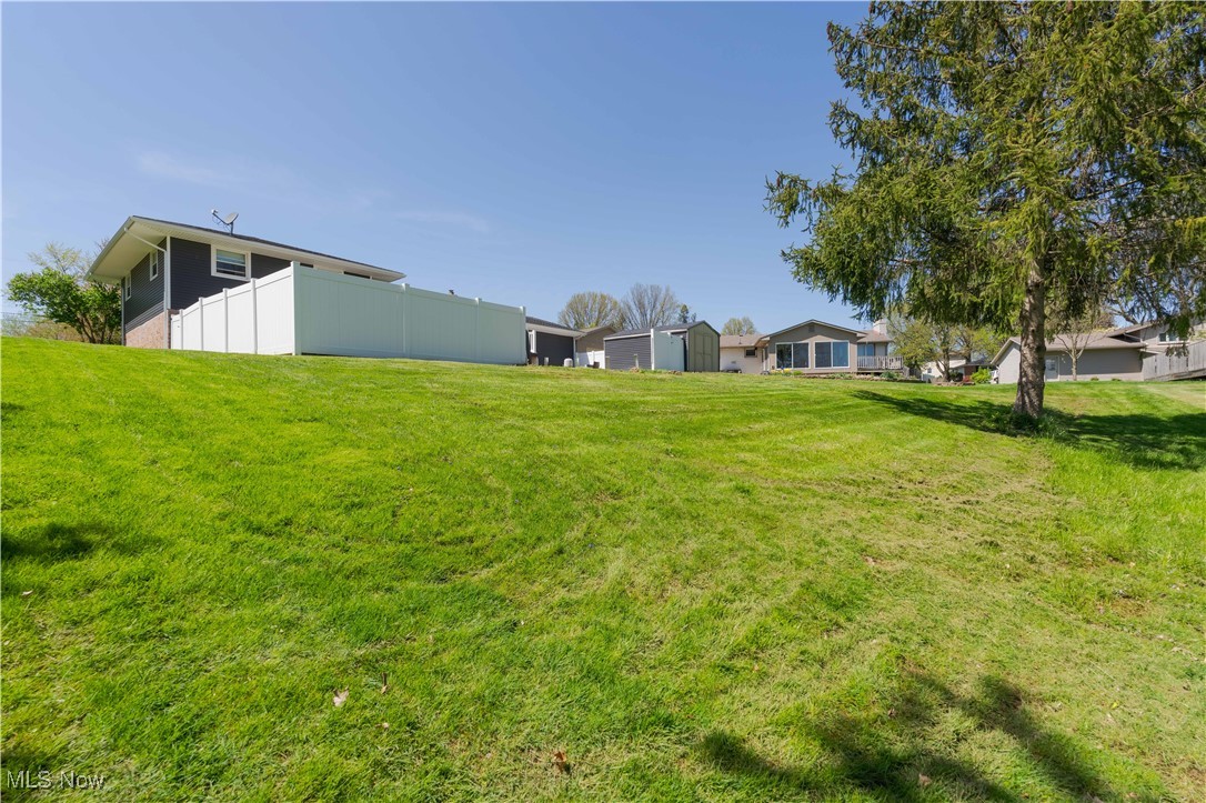 1646 Carriage Hill Street, Massillon, Ohio image 32