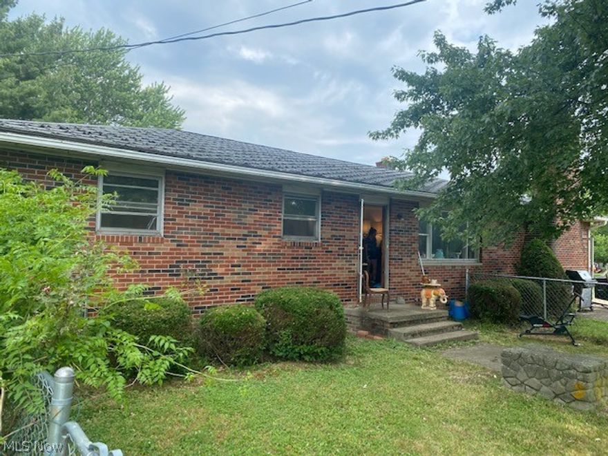 Three bedroom brick ranch in Marlboro - Marlington Schools.  Selling at auction by order of the trust.  Large living room, dining room/area, kitchen and family room.  Family room has a great fireplace/wood burner.  Full basement and over an acre.  Wonderful opportunity to purchase a quality built home at auction.  A little TLC needed but nothing that love won't cure!  Move in and enjoy or buy it to flip.  Open one hour before the auction.  
Terms: 10% down the day of the auction, balance due at closing.  A 10% buyer’s premium will be added to the highest bid to establish the purchase price.  Final bid subject to confirmation of the trustee.  Any desired inspections must be made prior to bidding. All information contained herein was derived from sources believed to be correct.  Information is believed to be accurate but not guaranteed. 
AUCTION BY ORDER OF:LOUISE E. VAUGHAN TRUST  Auction July 16th at 11:00
 Aaron Vaughan, Trustee and POA for Louise E. Vaughan