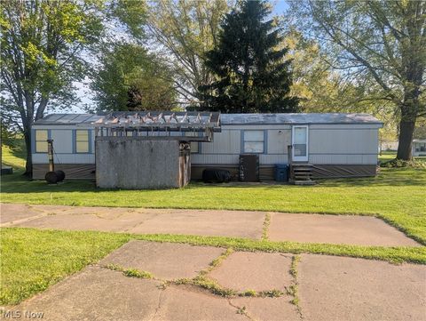 Tiny photo for 460 1st Street, Brewster, OH 44613 (MLS # 5210241)