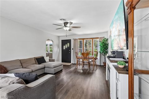 Tiny photo for 267 Parkview Avenue, Wadsworth, OH 44281 (MLS # 5201747)