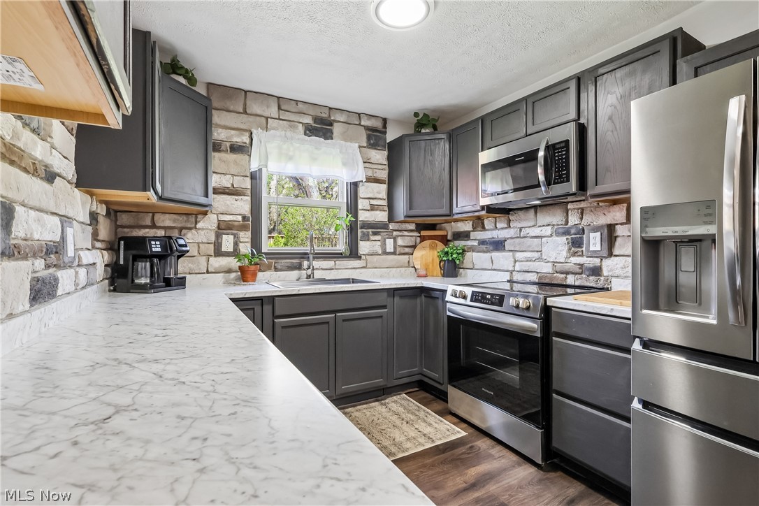 City/Wadsworth - Residential