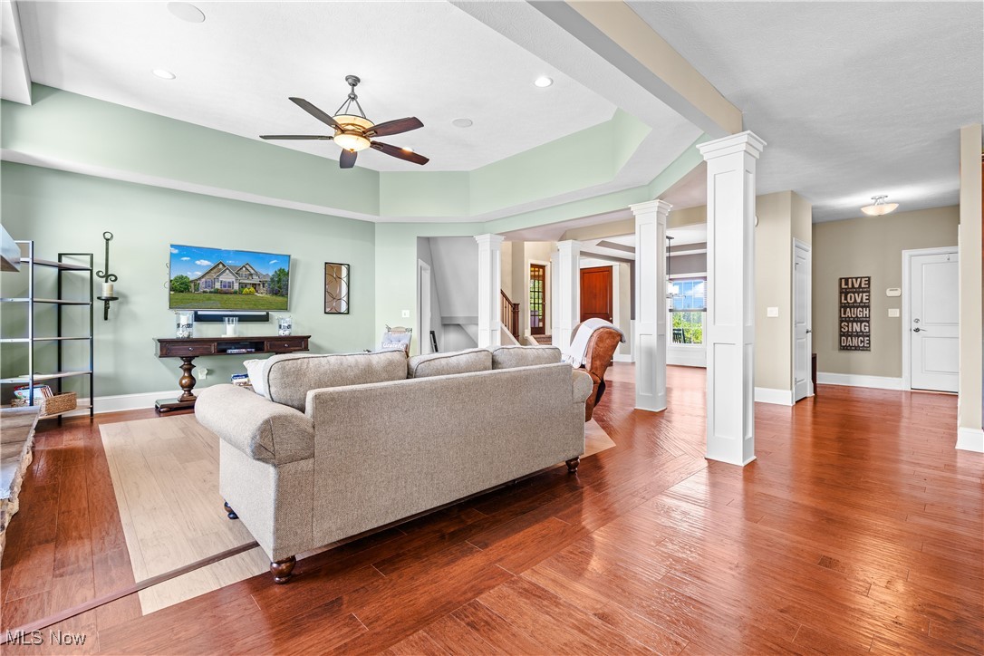 4269 Fox Glen Drive
