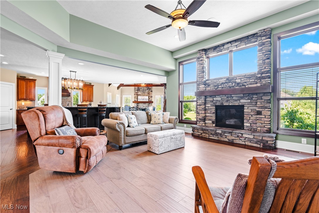 4269 Fox Glen Drive