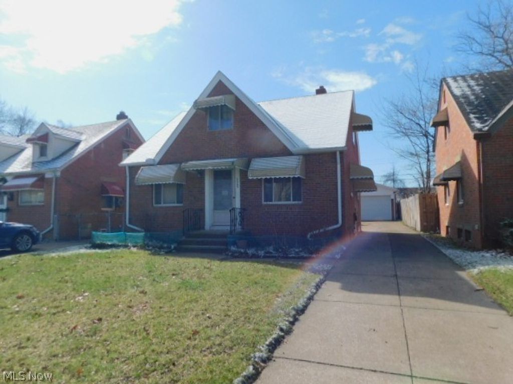 Photo of 12705 Crossburn Avenue, Cleveland, OH 44135 (MLS # 5195199)