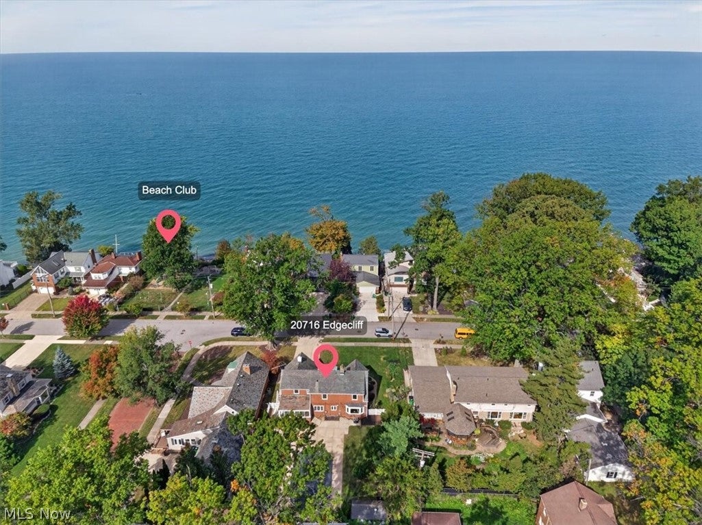 20716 Edgecliff Drive