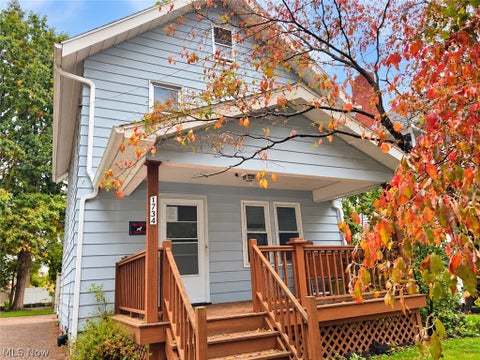Photo of 1734 Shaw Avenue, Akron, OH 44305 (MLS # 5255408)