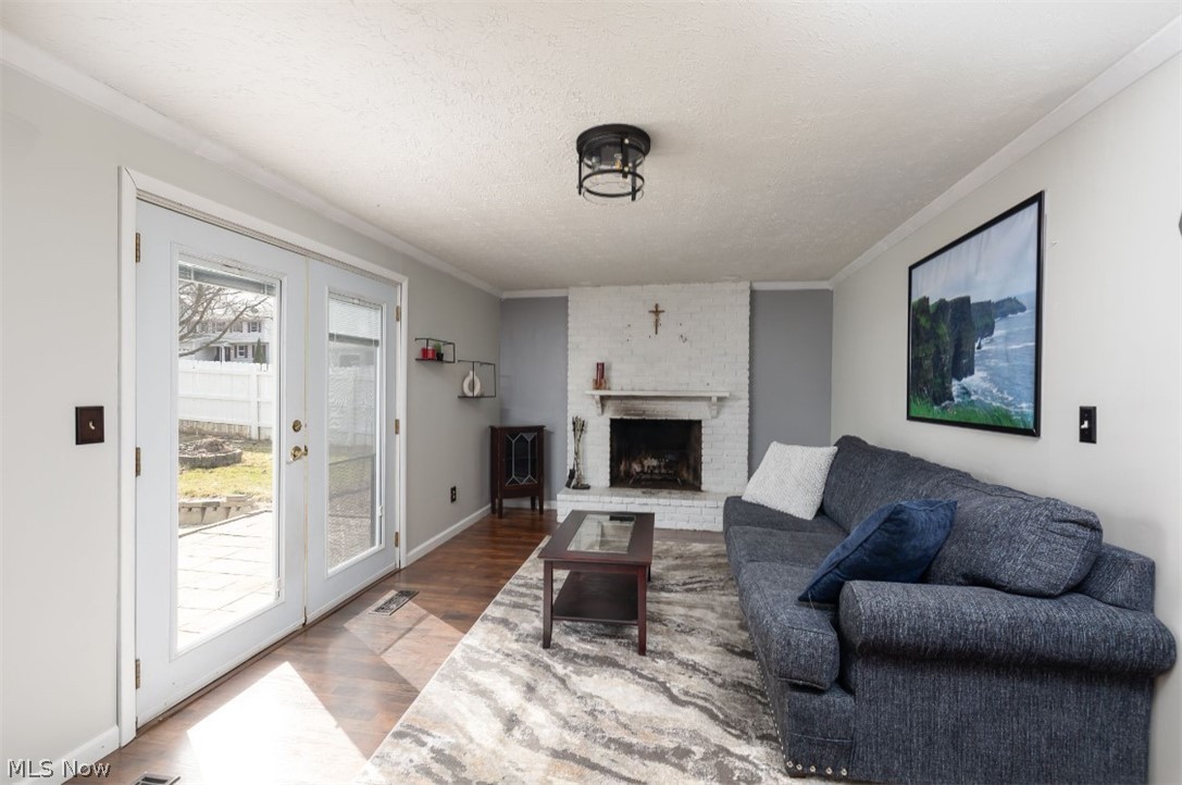 Twin Oaks - Residential