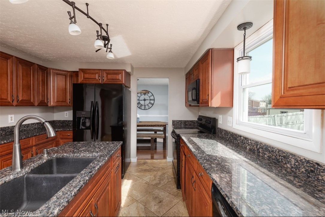 Twin Oaks - Residential