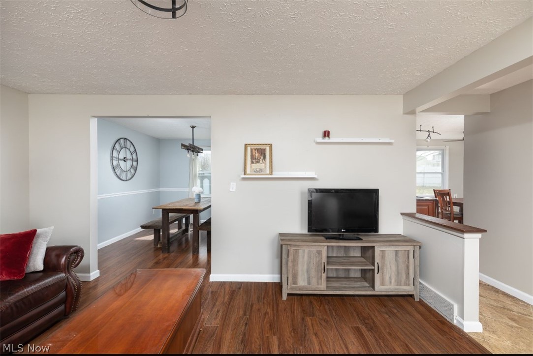 Twin Oaks - Residential